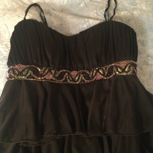Cute black layered ruffle midi dress with sparkle sequins by Connected Apparel - Picture 2 of 13
